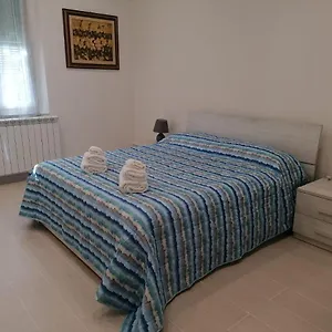 https://la-casa-dei-la-spezia.hotelitalianriviera.com